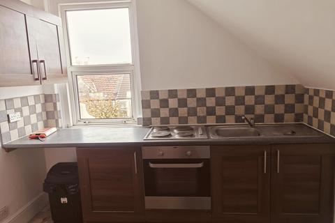 1 bedroom flat to rent, Flat 4, 77 Moorland Road, Weston-super-Mare, Somerset