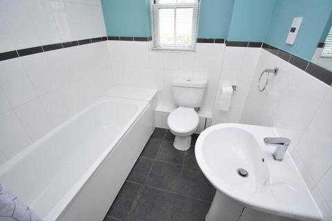 2 bedroom flat to rent, Great Eastern Court Lower Clarence Road Norwich