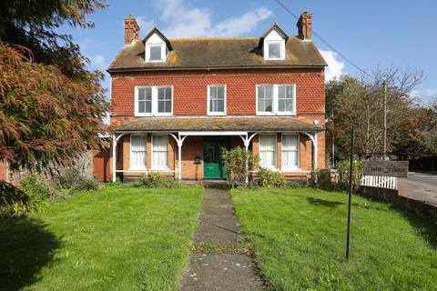 Canterbury Road, Birchington, CT7