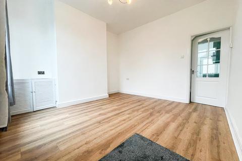 2 bedroom terraced house for sale, Vernon Road, Bredbury