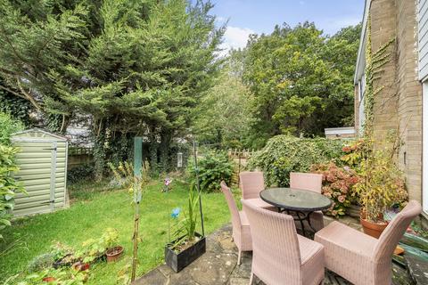 11 Fox Close, Orpington, BR6 6LR