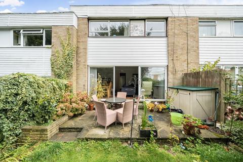 11 Fox Close, Orpington, BR6 6LR