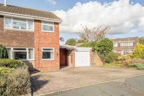 26 Allenby Close, Kingswinford, DY6 8SY