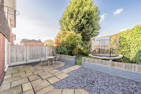 26 Allenby Close, Kingswinford, DY6 8SY