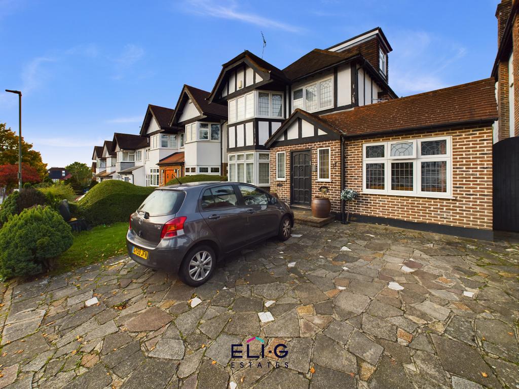 A chain free large Semi detached regal house with