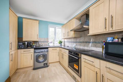 1 bedroom flat for sale, Vicarage Road, Leyton E10