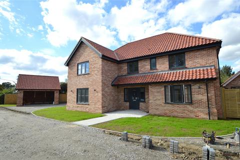 4 bedroom detached house for sale, Barkers Meadow, Wickham St. Paul, Halstead, Essex, CO9