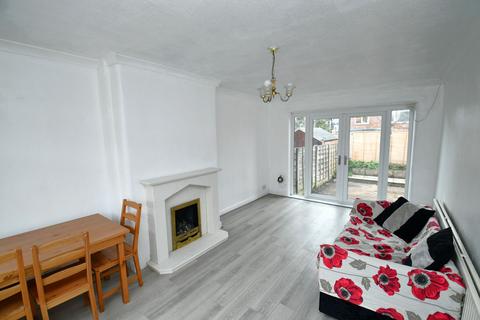 7 Dellcot Close, Salford, M6 7PE