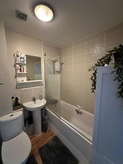 207 Wooldridge Close, Feltham, TW14 8BJ