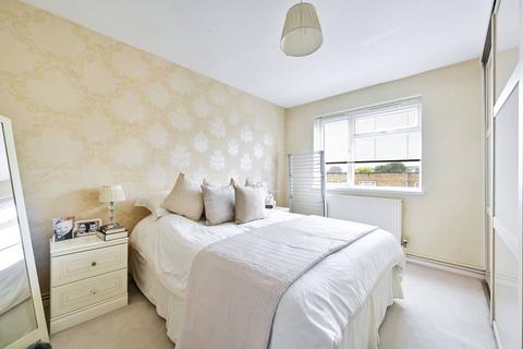 3 bedroom flat for sale, Landridge Road, Fulham, London, SW6