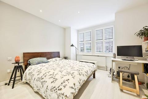 1 bedroom flat for sale, Vera Road, Munster Village, London, SW6