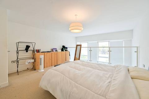 1 bedroom flat for sale, Sanctuary Street, Borough, London, SE1