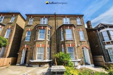 2 bedroom flat to rent, Faversham Road, Catford, London, SE6