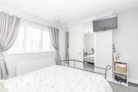 28 Valley View, Chorley, PR6 0QW