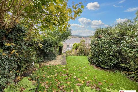 3 bedroom end of terrace house for sale, Gored Cottages, Melincourt, Neath Port Talbot. SA11 4BD