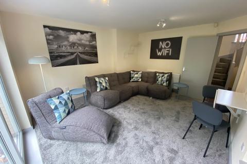 4 bedroom townhouse to rent, The Sanctuary, Hulme, Manchester, M15 5TR