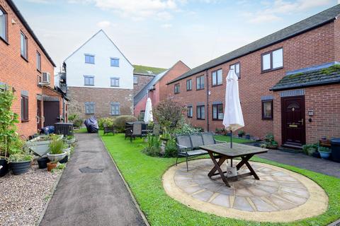 2 bedroom retirement property for sale, Fonteine Court, Greytree Road, Ross-On-Wye
