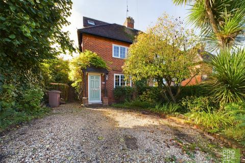 3 bedroom semi-detached house for sale, Toutley Road, Wokingham, Berkshire, RG41