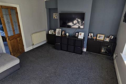 2 bedroom terraced house for sale, Oxford Square, Pallion, Sunderland, Tyne and Wear, SR4 6PQ