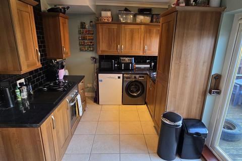 2 bedroom terraced house for sale, Oxford Square, Pallion, Sunderland, Tyne and Wear, SR4 6PQ