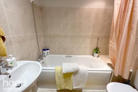 21 Braiding Crescent, Braintree, CM7 3LU