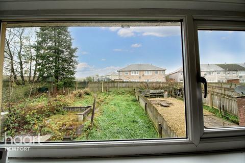 2 bedroom terraced house to rent, Brangwyn Road, Tredegar