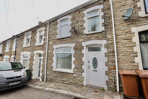 3 bedroom property for sale, Woodville Terrace, Argoed, NP12