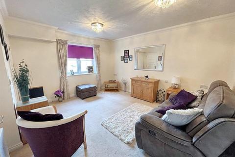 1 bedroom apartment for sale, Hope Road, Sale