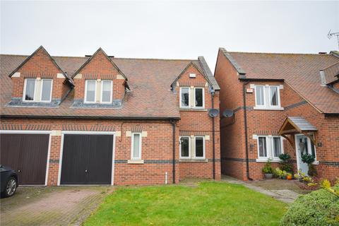 3 bedroom semi-detached house to rent, Home Farm Close, Kelham, Newark, Nottinghamshire, NG23