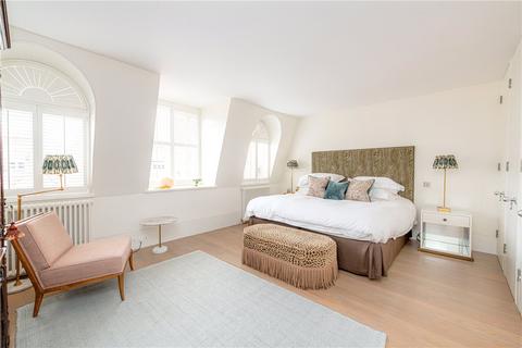 2 bedroom penthouse to rent, Mount Street, Mayfair, London, W1K