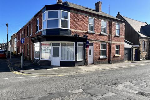 4 bedroom terraced house for sale, Trafalgar Street West, Scarborough