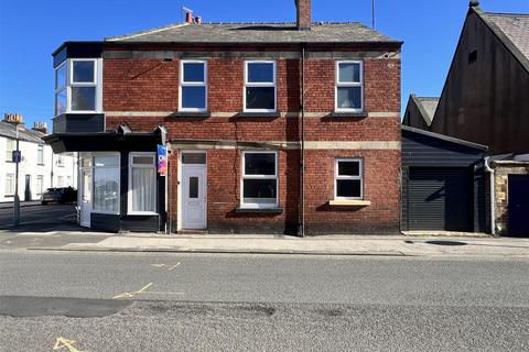 4 bedroom terraced house for sale, Trafalgar Street West, Scarborough