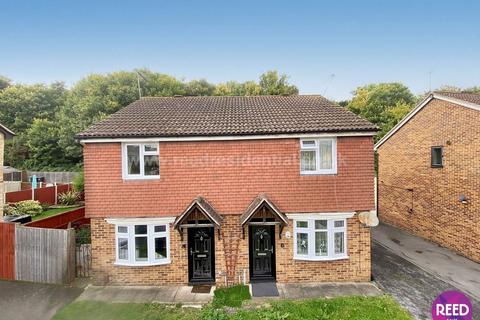 6 bedroom detached house for sale, Curling Lane, Little Thurrock