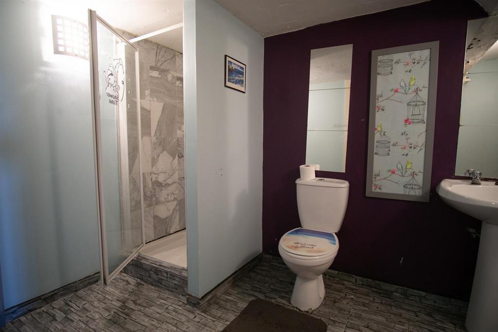 Bathroom 2