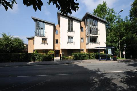 3 bedroom flat to rent, Park View, Marston Road