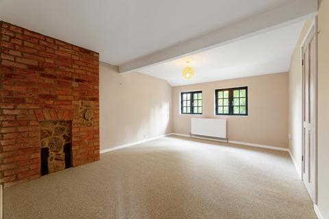 Malindi Brookside Lane, Badby, Daventry, NN11 3AU