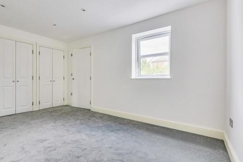 114a Hervey Road, London, SE3 8BX
