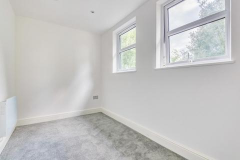114a Hervey Road, London, SE3 8BX