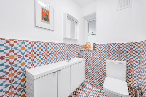 95 Biddestone Road, London, N7 9UD