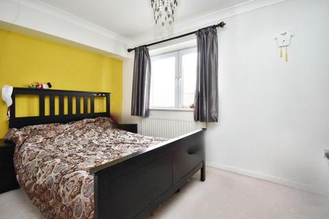 2 bedroom flat to rent, Chichester Wharf Erith DA8