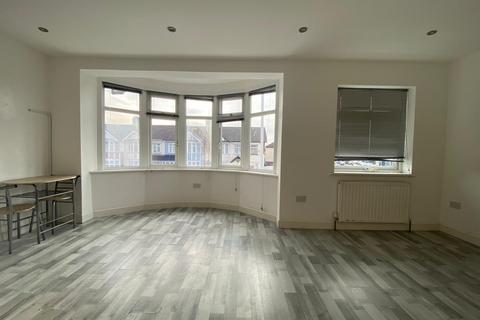 Studio to rent, All Bills Included/Aldborough Road South, Ilford IG3
