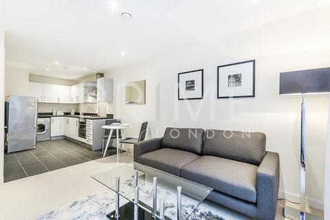 1 bedroom flat for sale, Woods House, London SW1W