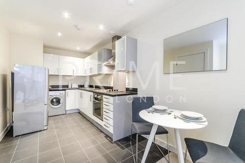 1 bedroom flat for sale, Woods House, London SW1W