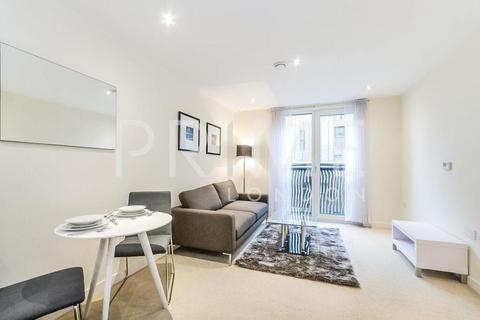 1 bedroom flat for sale, Woods House, London SW1W