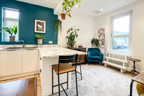22a Ashton Road, Bristol, BS3 2EA