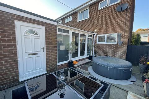 3 bedroom terraced house for sale, Bowmont Walk, Chester Le Street