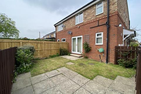 1 bedroom semi-detached house to rent, 15 Parker Drive, Bedale