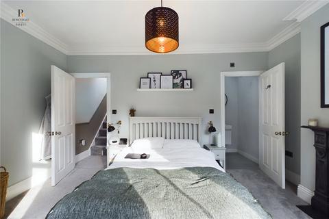 15 Mellows Road, Wallington, SM6 8PS