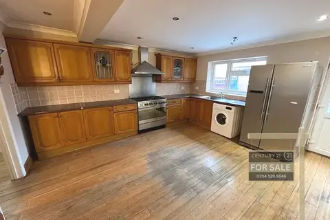 6 bedroom semi-detached house for sale, Blackberry Farm Close, HOUNSLOW TW5