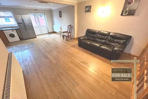 6 bedroom semi-detached house for sale, Blackberry Farm Close, HOUNSLOW TW5